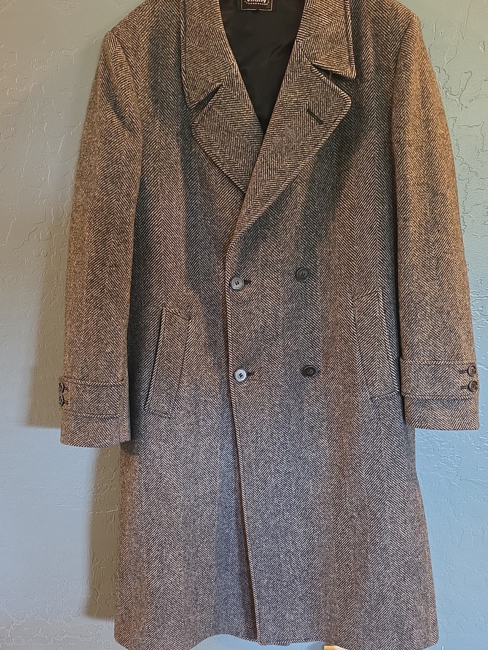 VTG Vicini Black Herringbone Double-Breasted Pea Coat With Belt